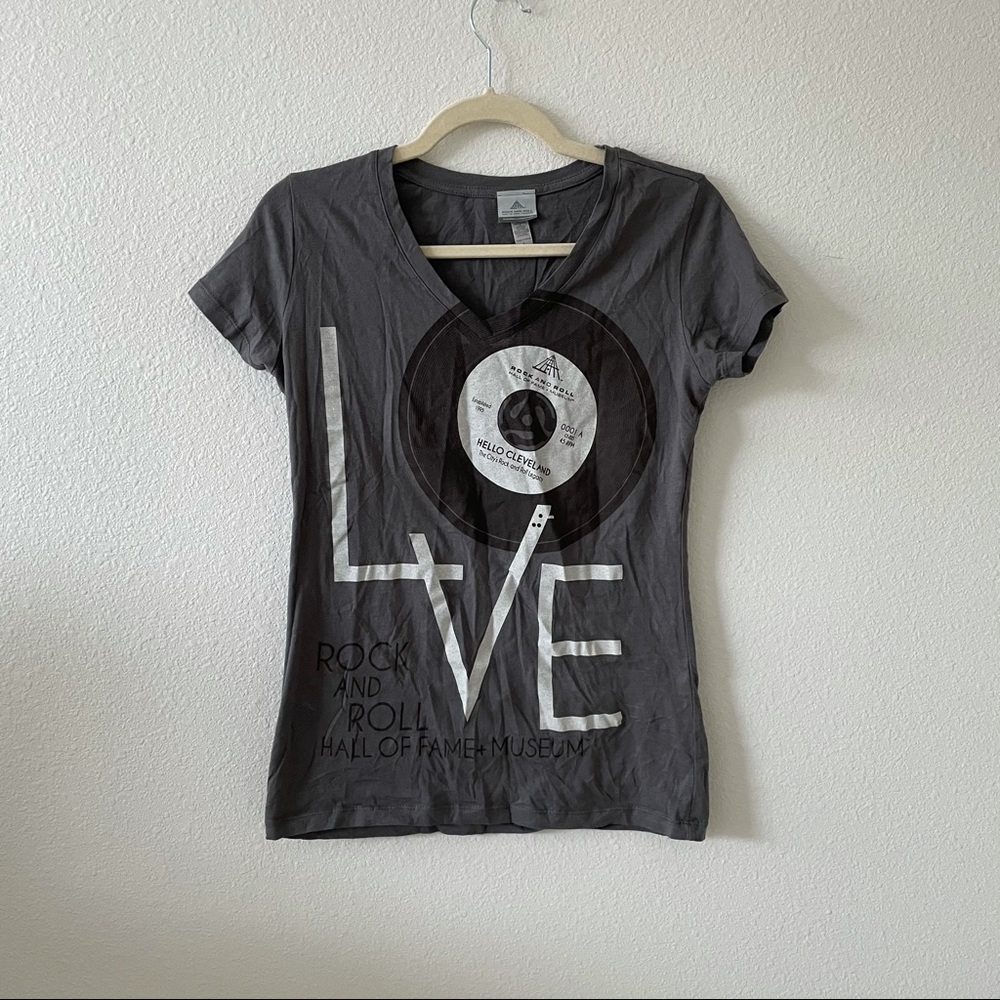 Rock and roll hall of fame v neck record shirt
